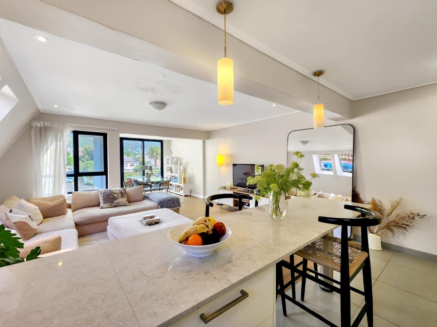 1 Bedroom Property for Sale in Vredehoek Western Cape